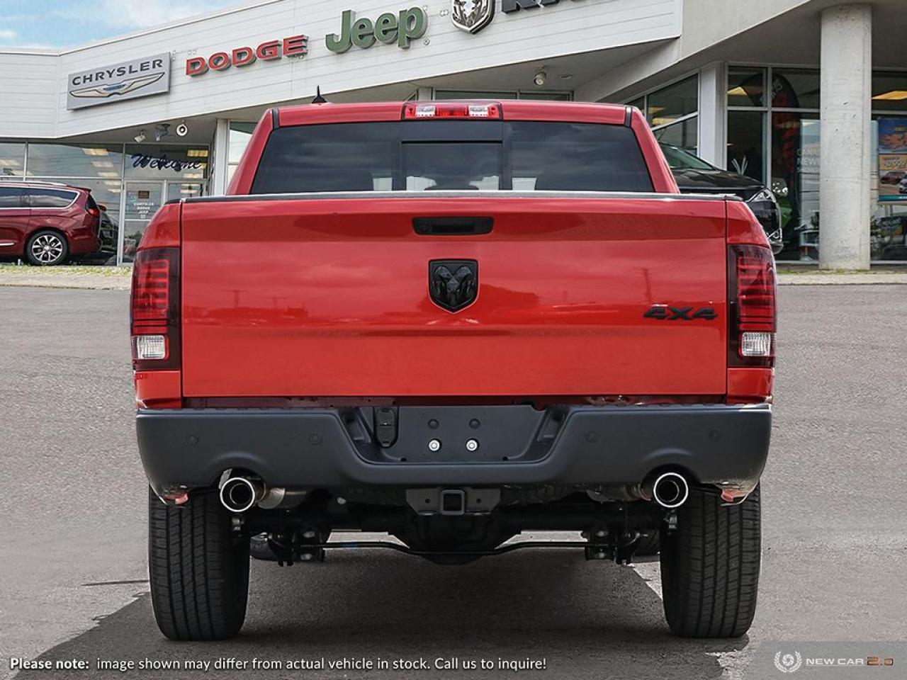 2023 RAM 1500 Classic SLT Photo4