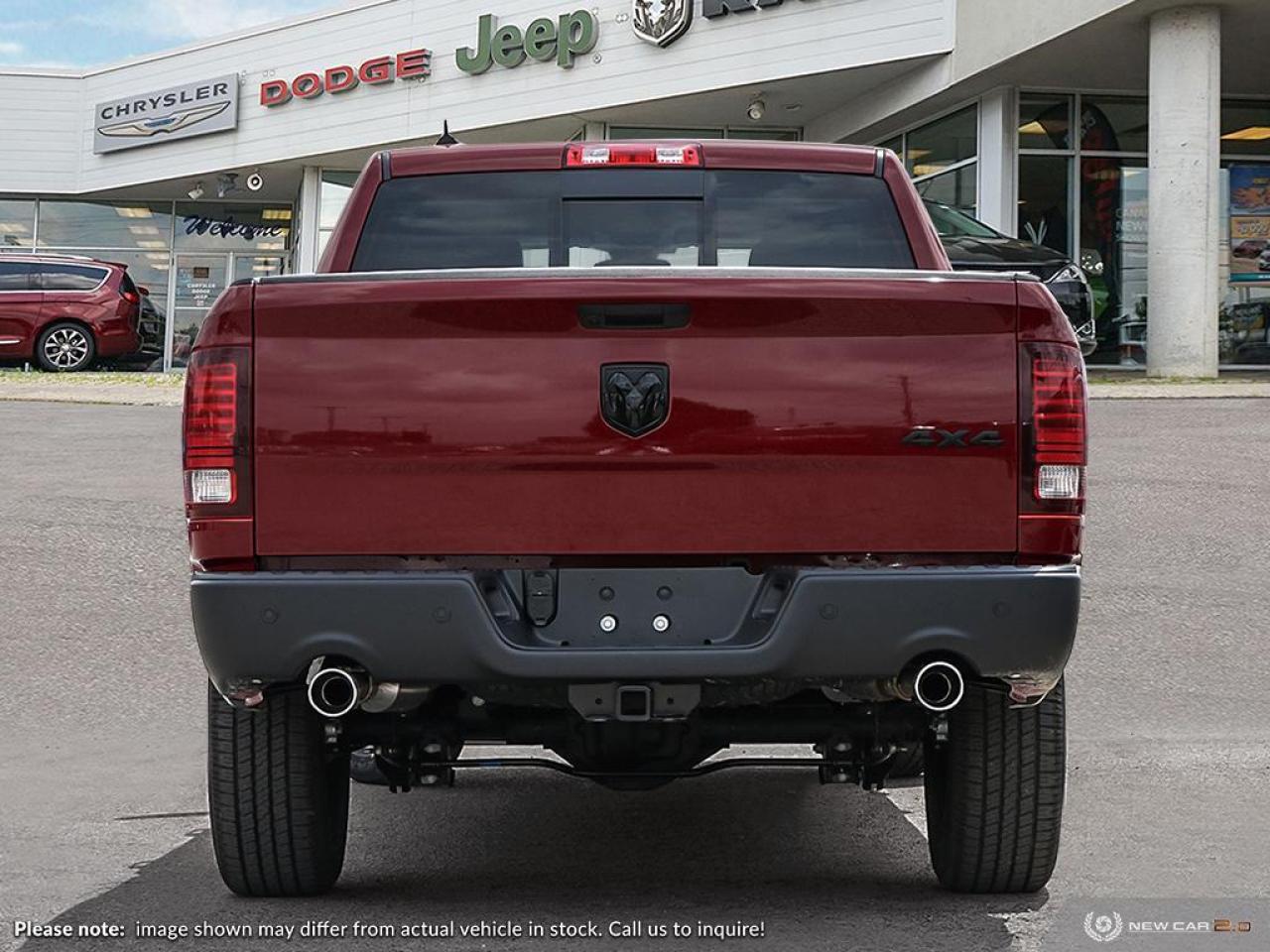 2023 RAM 1500 Classic SLT Photo4