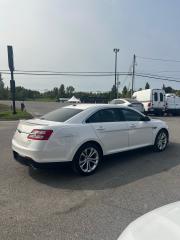 2013 Ford Taurus 4dr Sdn SEL AWD - Photo #4