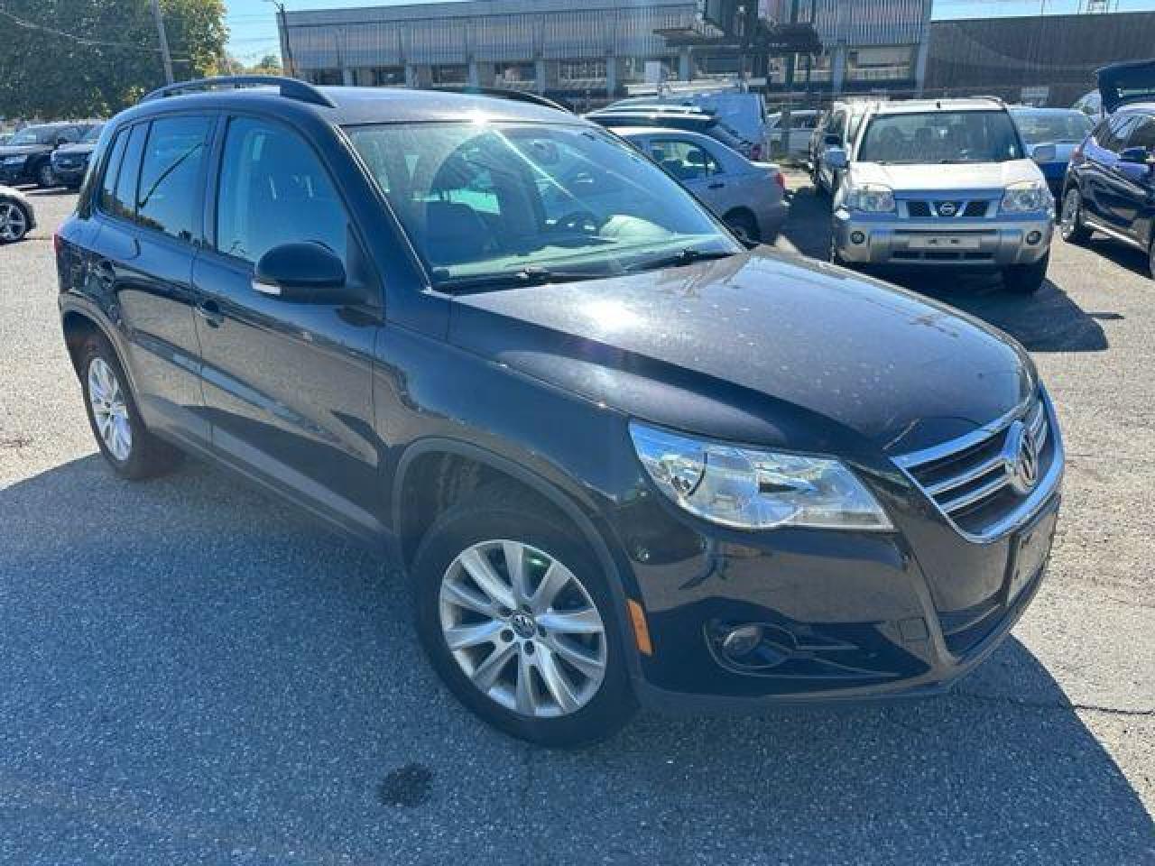 2011 Volkswagen Tiguan 4dr Auto 4Motion