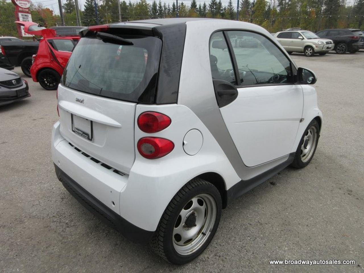 2013 Smart fortwo FUEL EFFICIENT PURE-EDITION 2 PASSENGER 1.0L - DOHC.. LEATHER.. JVC STEREO.. BACK-UP CAMERA.. BLUETOOTH.. KEYLESS ENTRY.. Photo