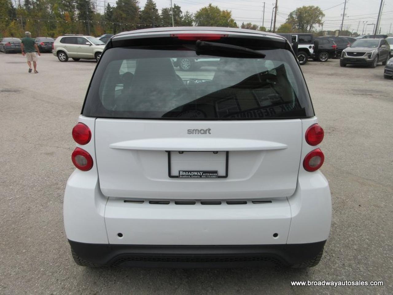 2013 Smart fortwo FUEL EFFICIENT PURE-EDITION 2 PASSENGER 1.0L - DOHC.. LEATHER.. JVC STEREO.. BACK-UP CAMERA.. BLUETOOTH.. KEYLESS ENTRY.. Photo