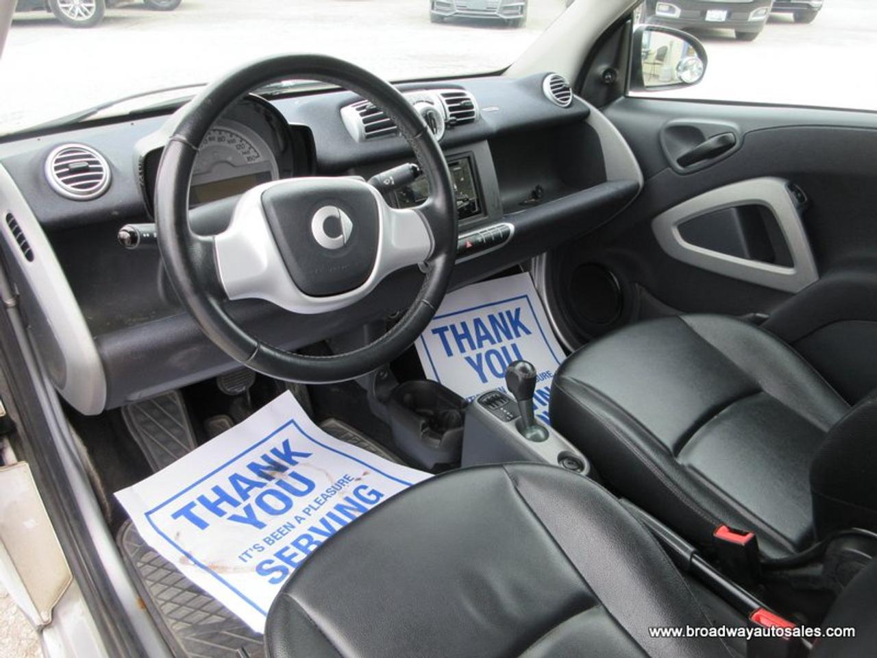 2013 Smart fortwo FUEL EFFICIENT PURE-EDITION 2 PASSENGER 1.0L - DOHC.. LEATHER.. JVC STEREO.. BACK-UP CAMERA.. BLUETOOTH.. KEYLESS ENTRY.. Photo