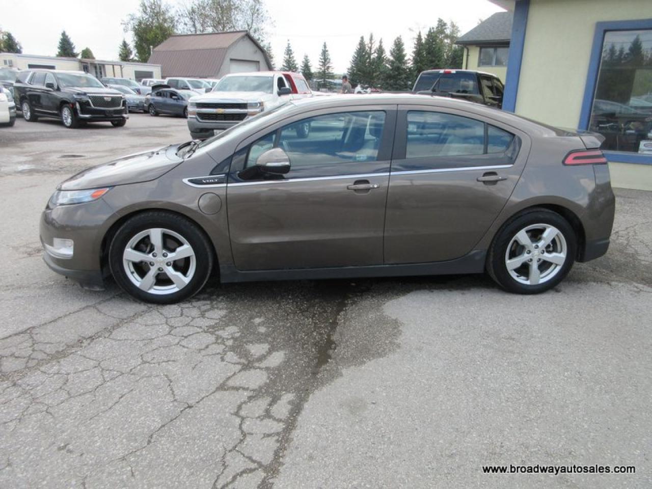 2014 Chevrolet Volt LOADED PREMIUM-EDITION 4 PASSENGER 1.4L - HYBRID.. NAVIGATION.. ECO-MODE-PACKAGE.. DRIVE-MODE-SELECT.. BACK-UP CAMERA.. BLUETOOTH SYSTEM.. Photo2