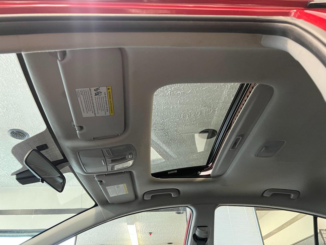 2020 Hyundai Elantra Preferred W/Sun & Safety+Lane Keep+CLEAN CARFAX - Photo #10