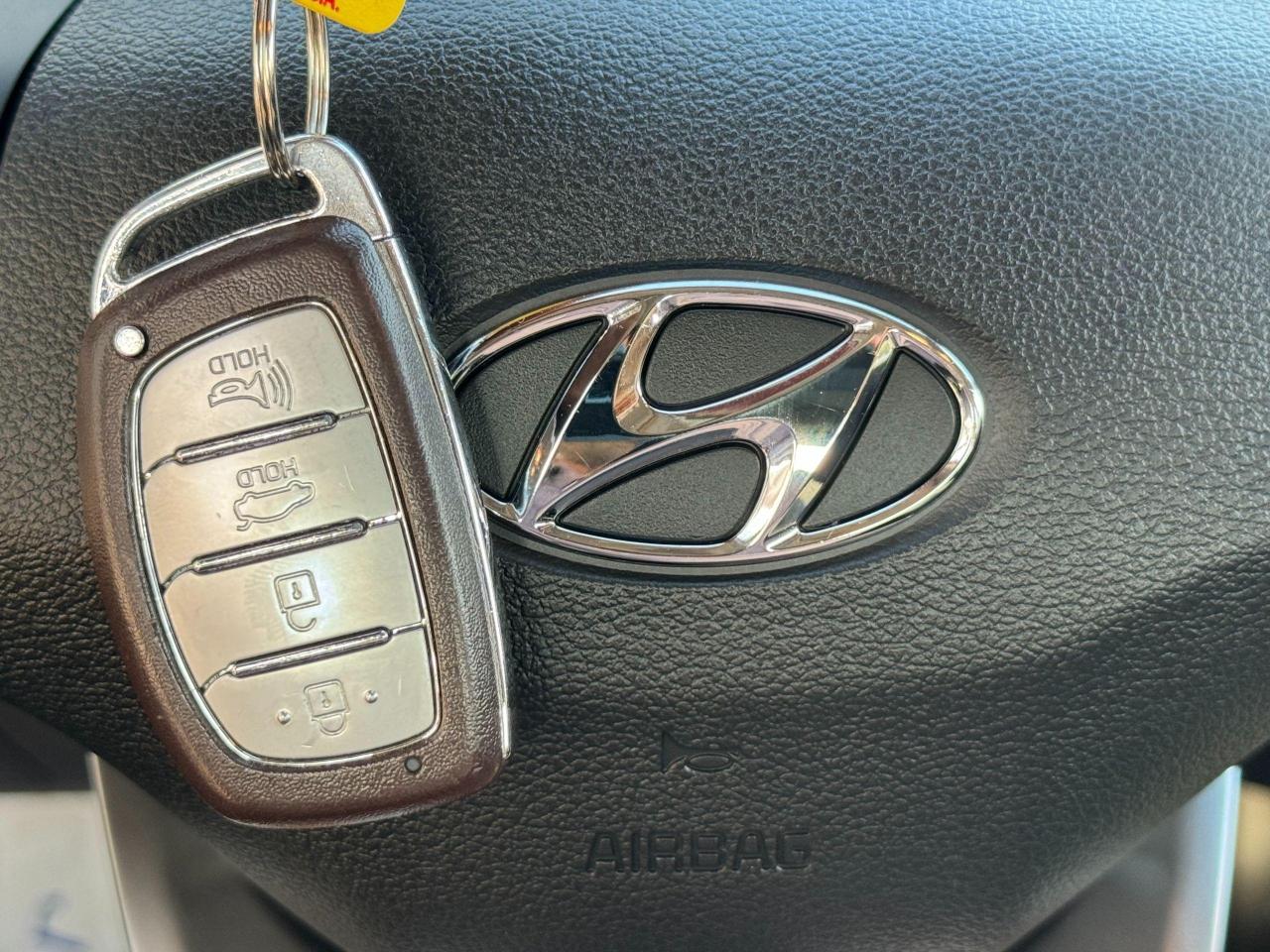 2020 Hyundai Elantra Preferred W/Sun & Safety+Lane Keep+CLEAN CARFAX - Photo #15
