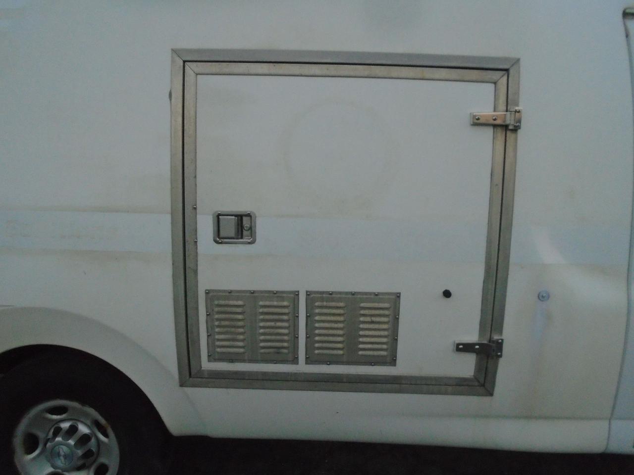2015 Chevrolet Express 3500 3500 Van 139 - Photo #6