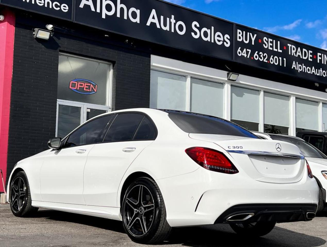 2019 Mercedes-Benz C-Class C 300 4MATIC |AMG NIGHT PCKG|PREMIUM|PREMIUM PLUS| Photo2