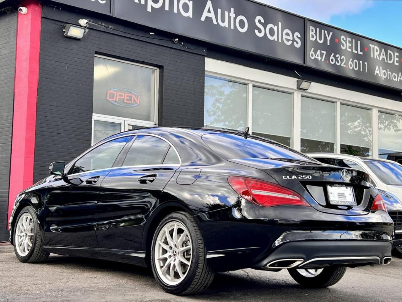 2018 Mercedes-Benz CLA-Class CLA 250 4MATIC |PREMIUM|PREMIUM PLUS PACKAGE| Photo2