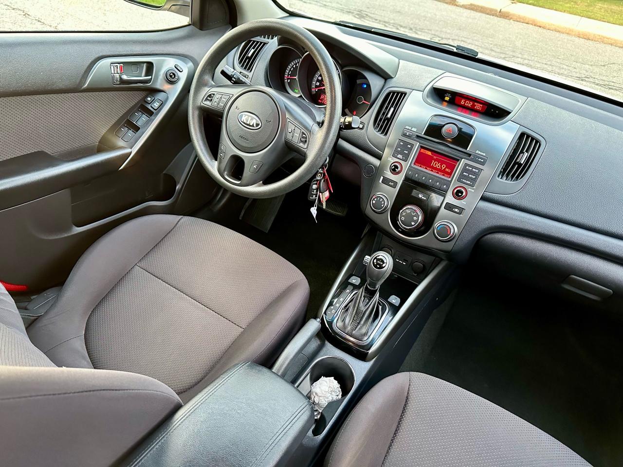 2013 Kia Forte EX / Sunroof (Safety Certified ) - Photo #6