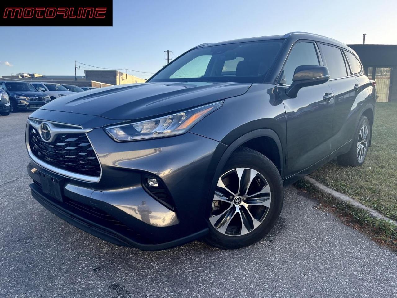 Used 2021 Toyota Highlander XLE AWD V6 for sale in Burlington, ON