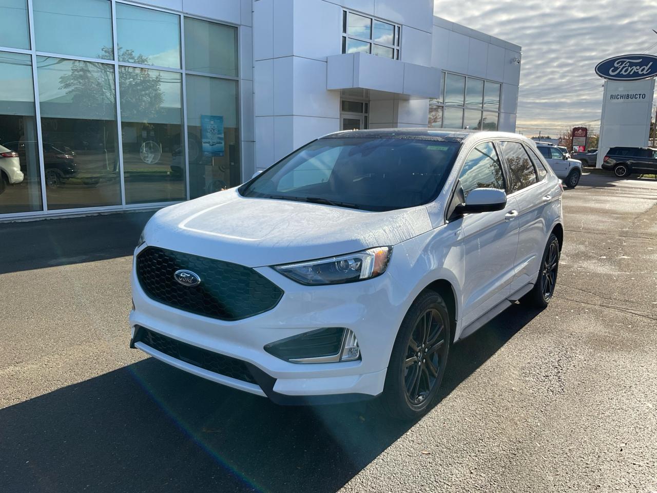 2024 Ford Edge ST Line Photo0