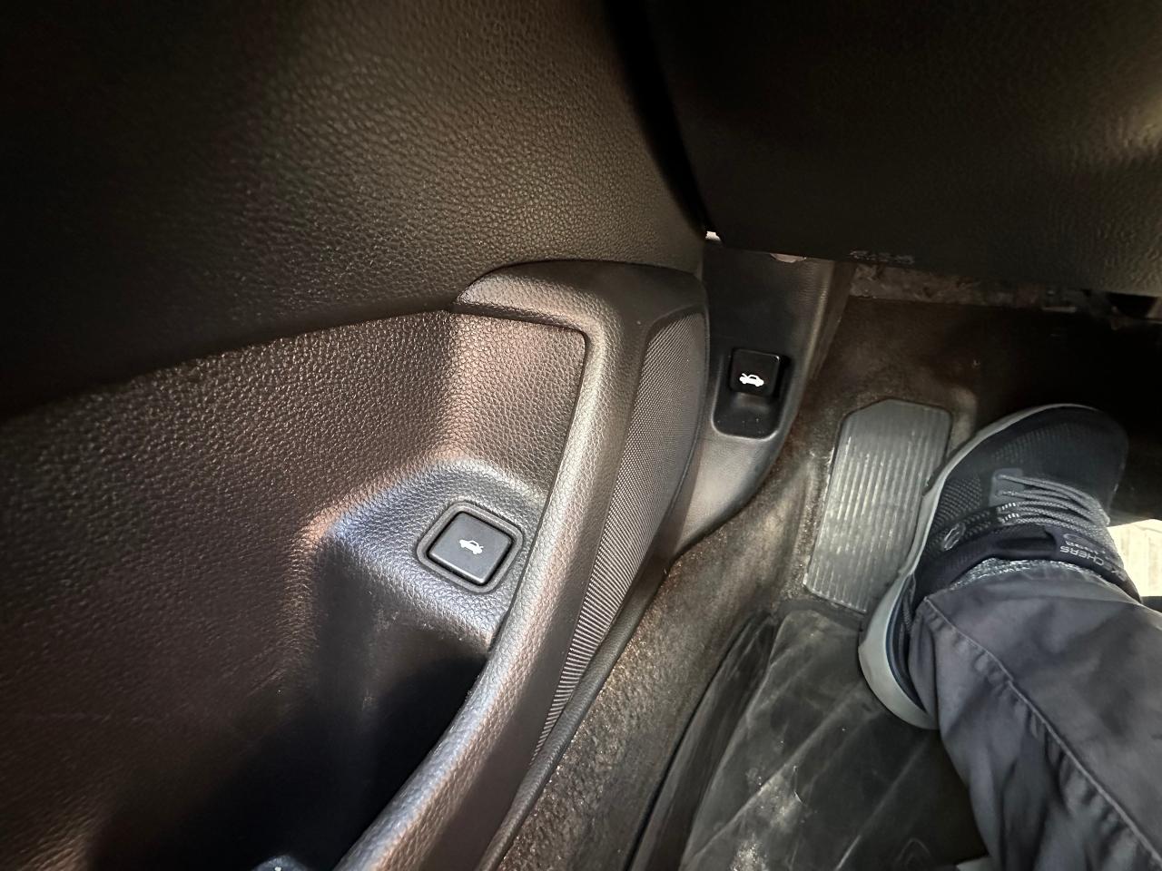 2018 Honda Accord Touring, Navigation, Leather, Sunroof, Certified - Photo #23
