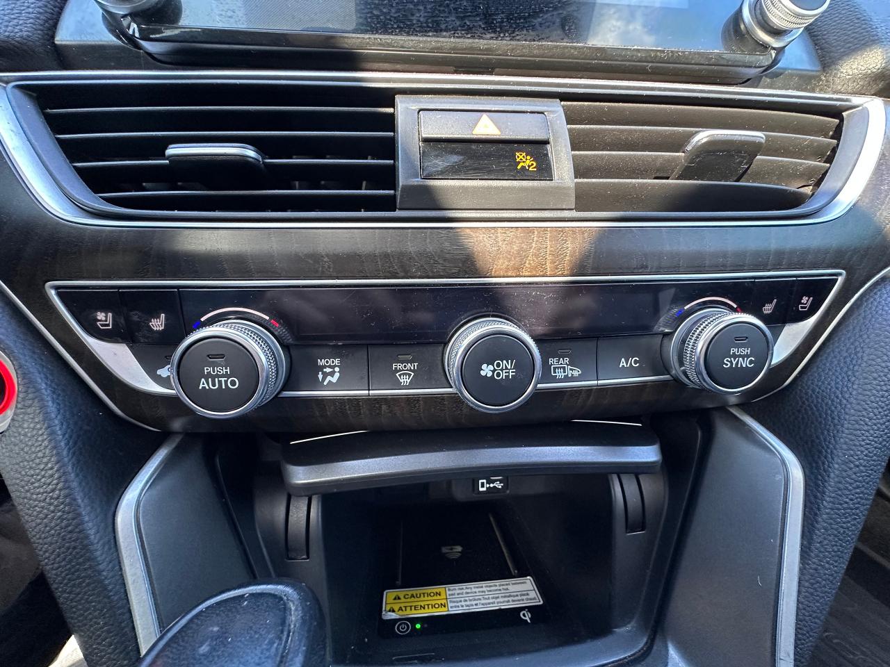 2018 Honda Accord Touring, Navigation, Leather, Sunroof, Certified - Photo #29