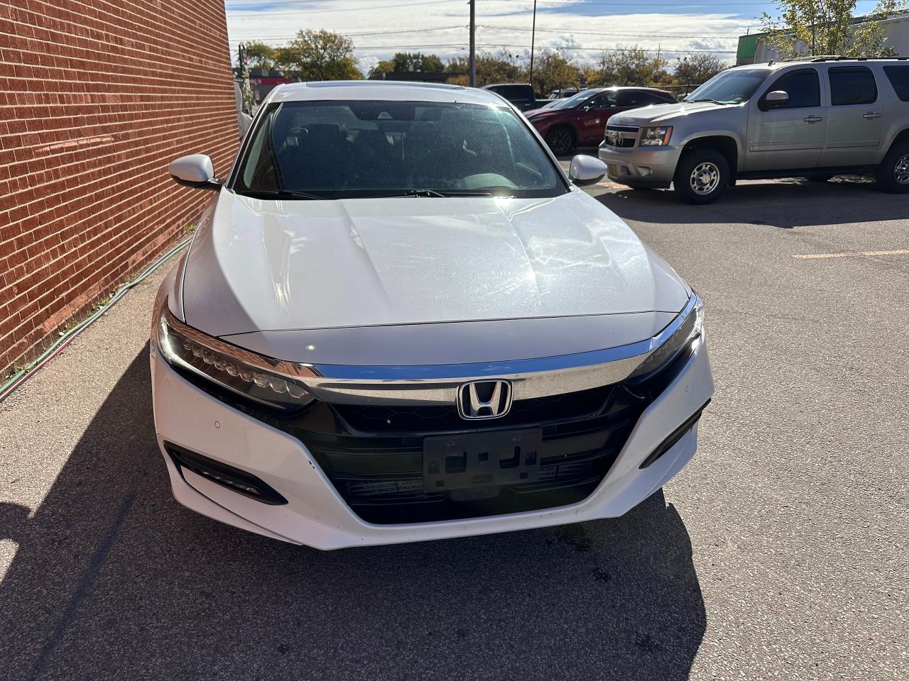2018 Honda Accord Touring, Navigation, Leather, Sunroof, Certified - Photo #3