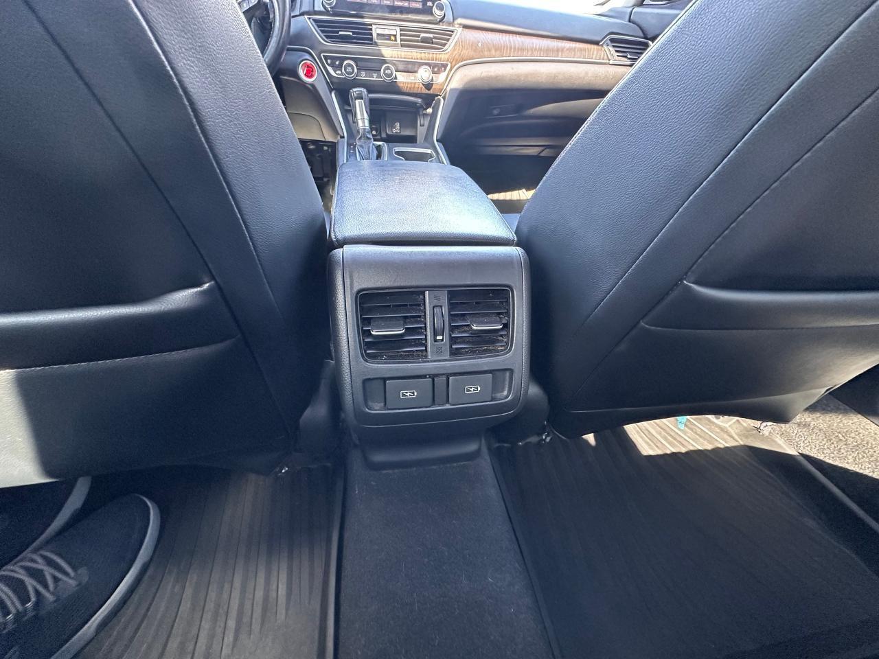 2018 Honda Accord Touring, Navigation, Leather, Sunroof, Certified Photo