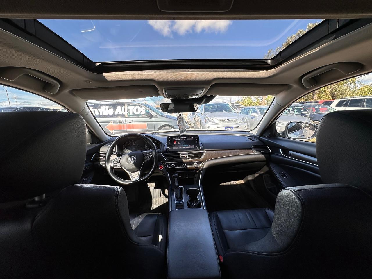 2018 Honda Accord Touring, Navigation, Leather, Sunroof, Certified Photo