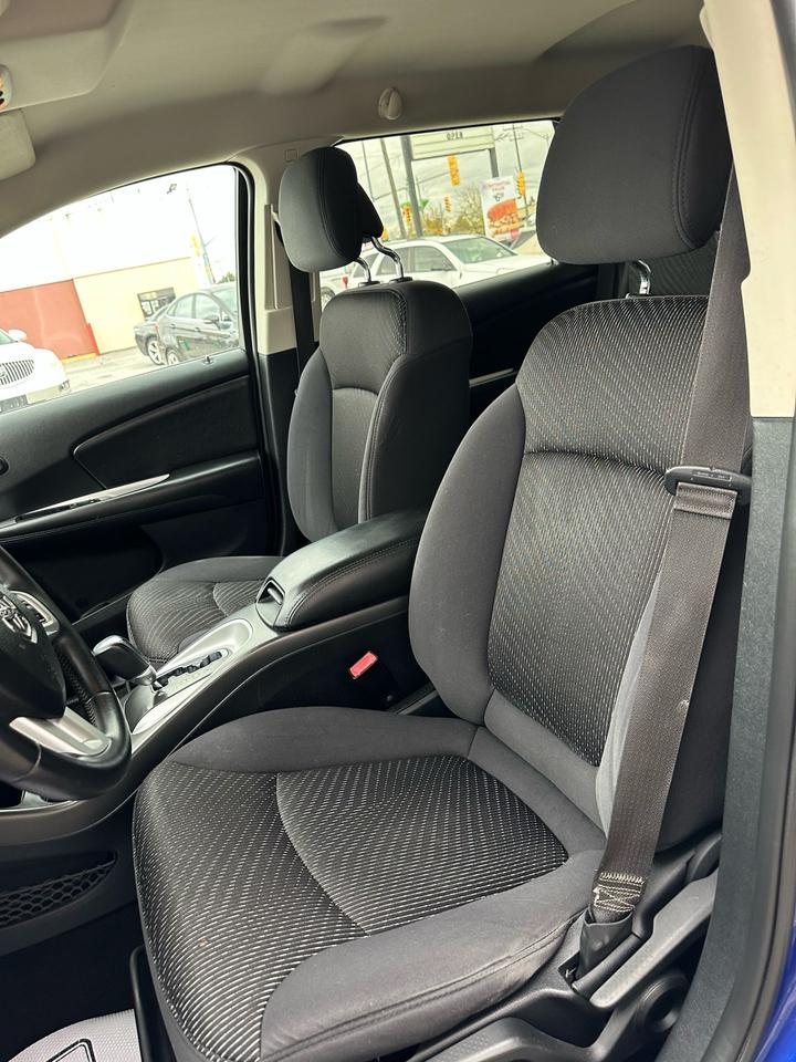 2012 Dodge Journey SE Plus Photo