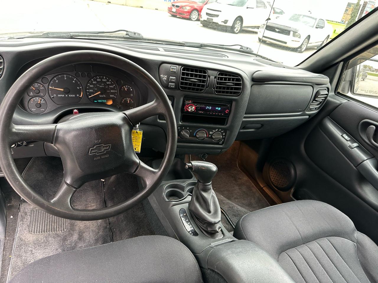 2005 Chevrolet Blazer LS - Photo #4