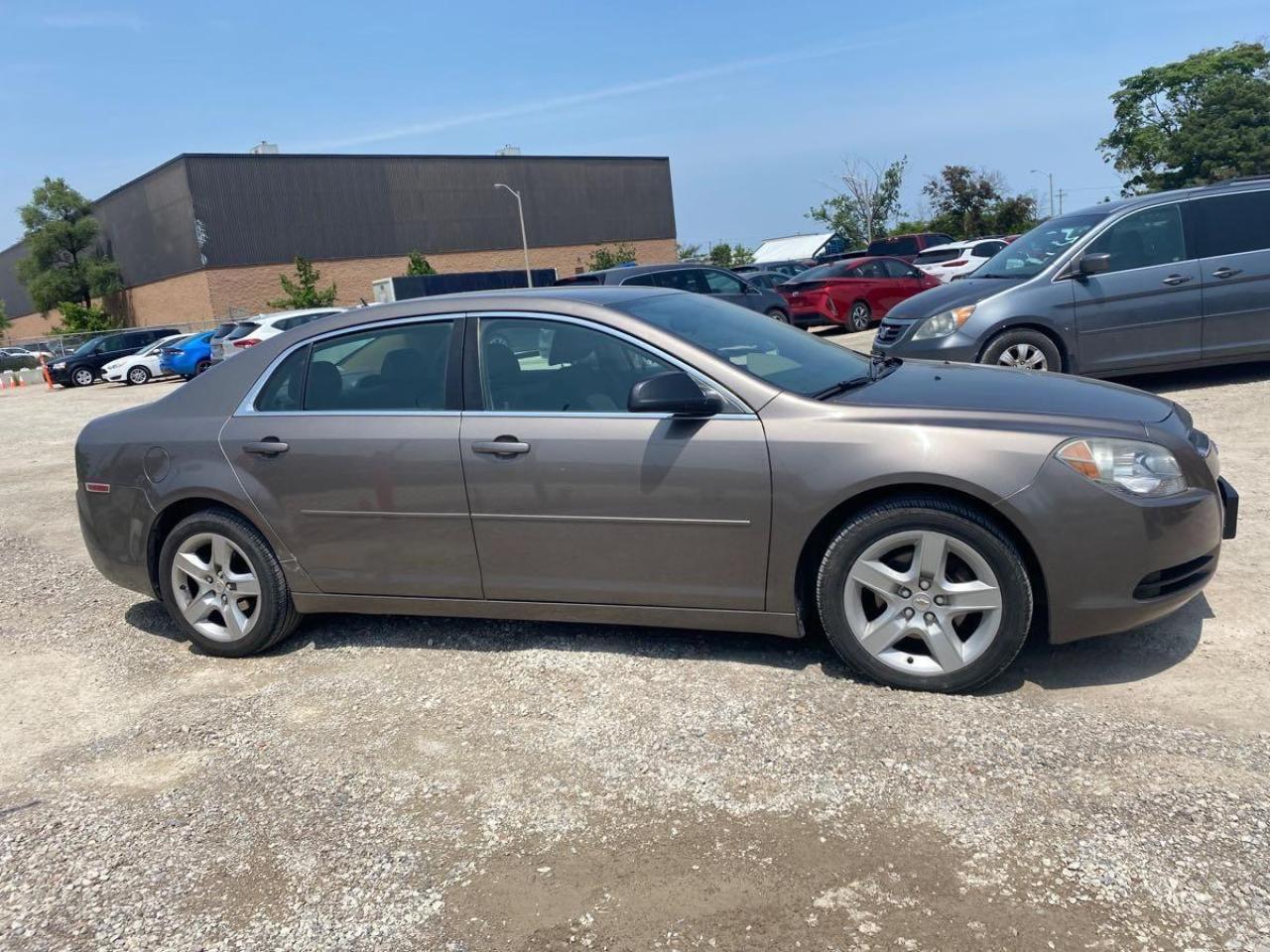 2010 Chevrolet Malibu LS 4dr Sdn Clean CarFax Financing Trades Welcome! - Photo #8