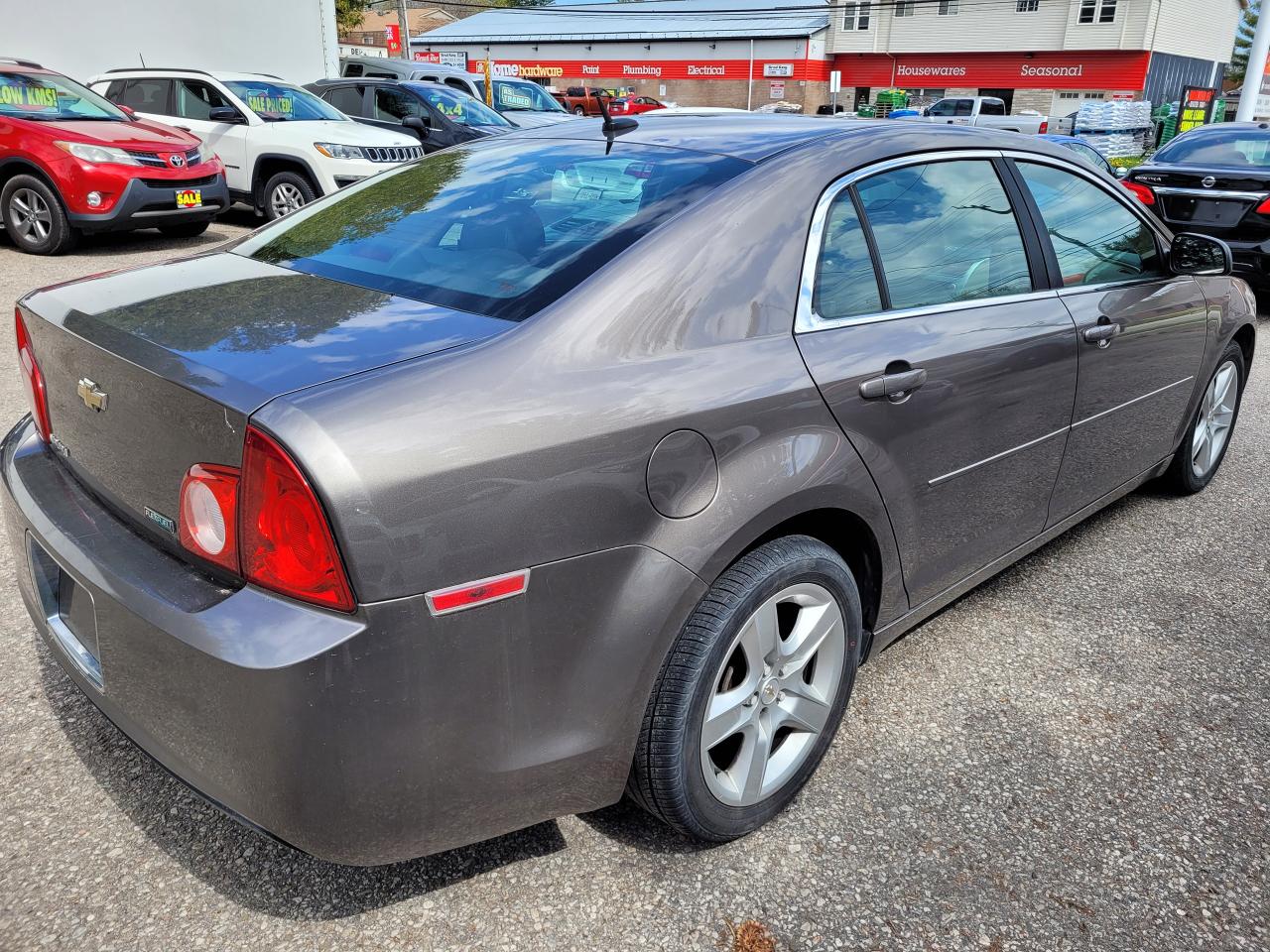 2010 Chevrolet Malibu LS 4dr Sdn Clean CarFax Financing Trades Welcome! - Photo #5