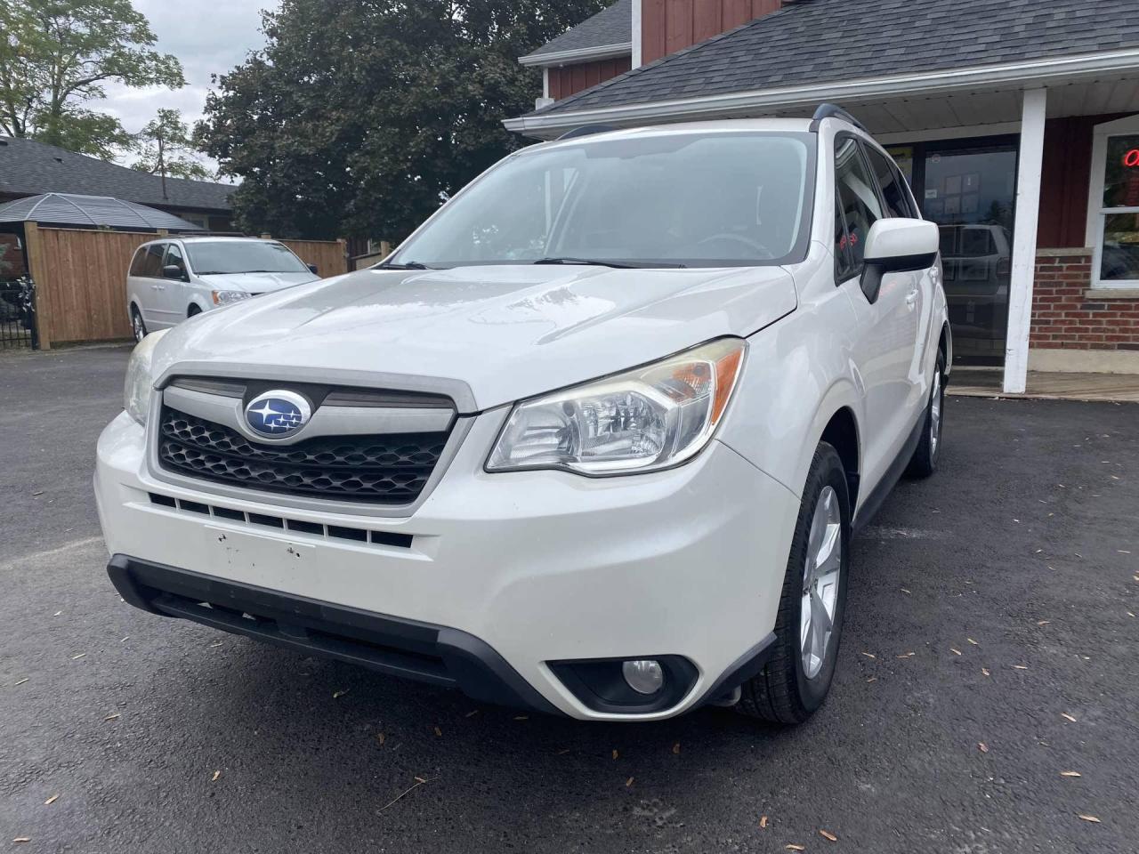 Used 2014 Subaru Forester 2.5i Premium for sale in Dunnville, ON
