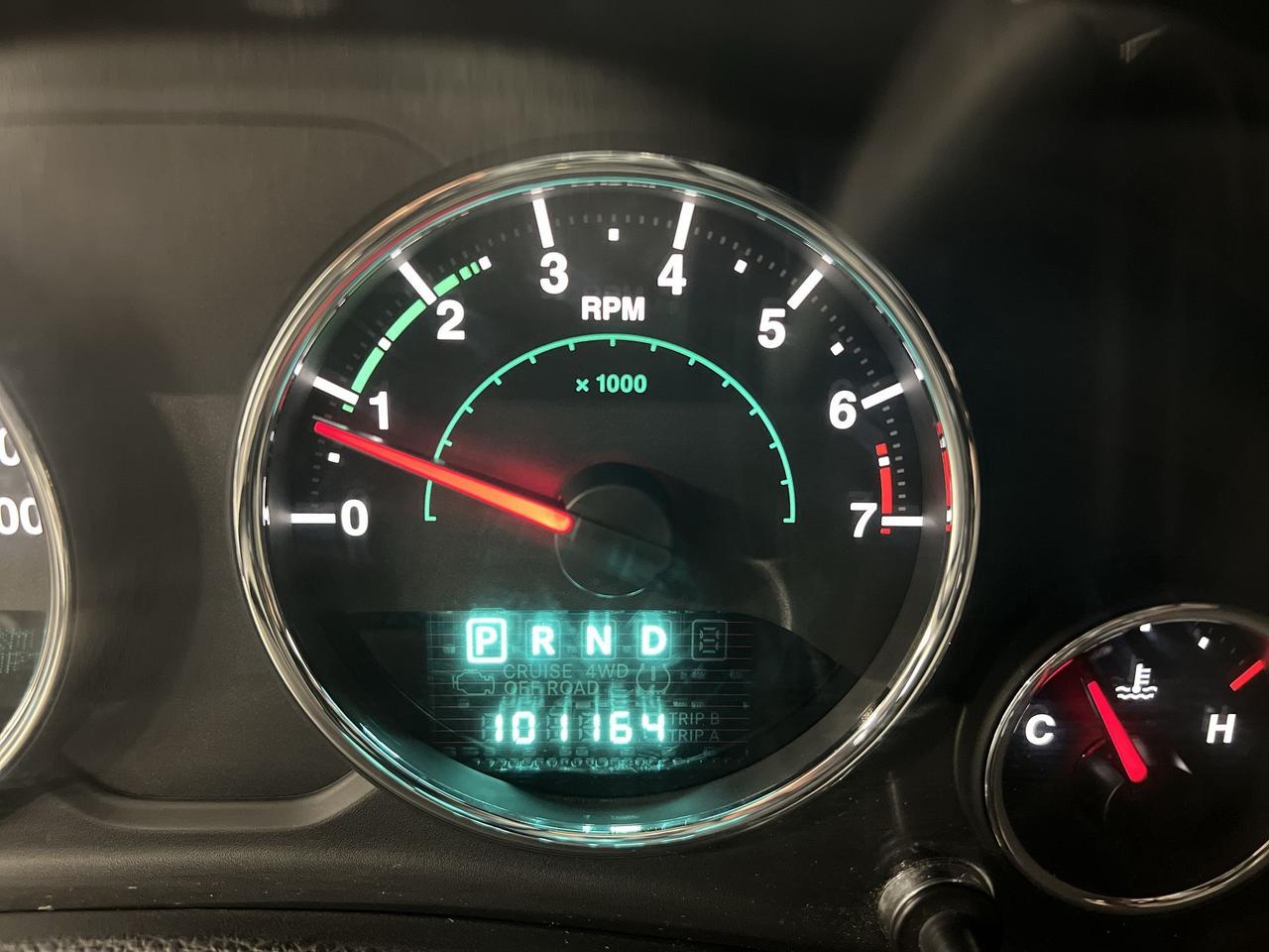2014 Jeep Wrangler Unlimited SAHARA 4DR | DUAL TOP | LOW KMS! | NAV | RMT START Photo