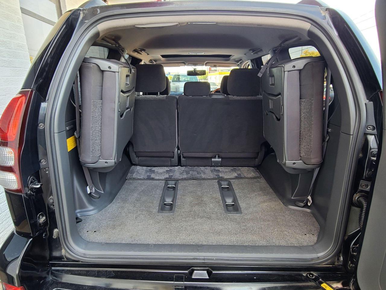 2004 Toyota Land Cruiser Prado TX - JAPAN IMPORT|LOW KM|8 PASSENGER|4WD - Photo #13