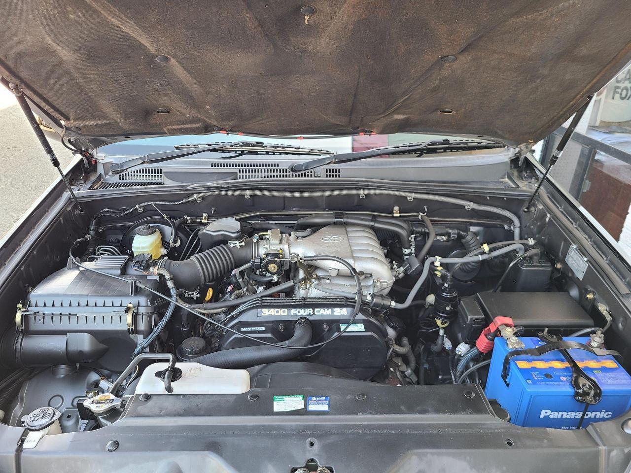 2004 Toyota Land Cruiser Prado TX - JAPAN IMPORT|LOW KM|8 PASSENGER|4WD - Photo #17