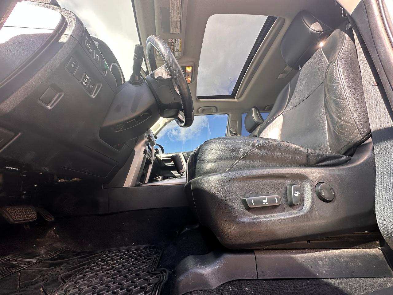 2013 Toyota 4Runner Limited, Lift Kit, Metal Bumper - Photo #28