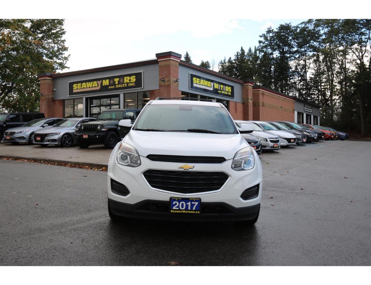 2017 Chevrolet Equinox AWD Photo2