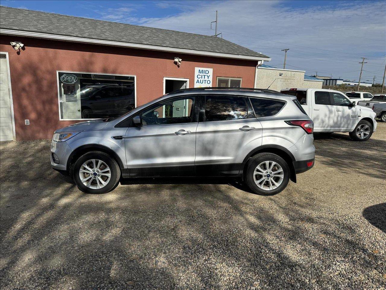 Used 2018 Ford Escape SEL 4WD LEATHER, PAN for sale in Saskatoon, SK