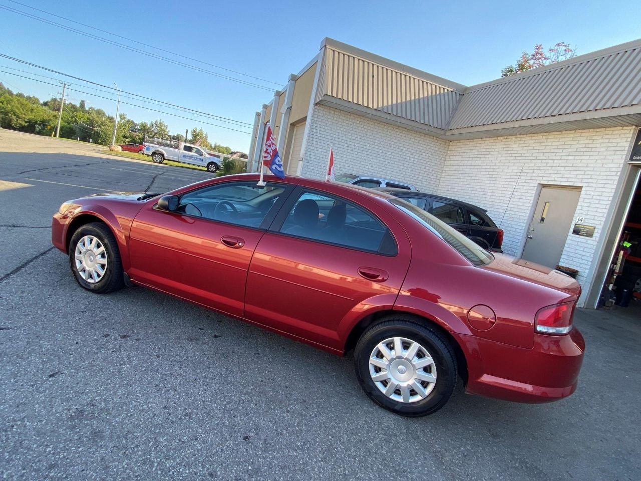 2006 Chrysler Sebring  - Photo #2