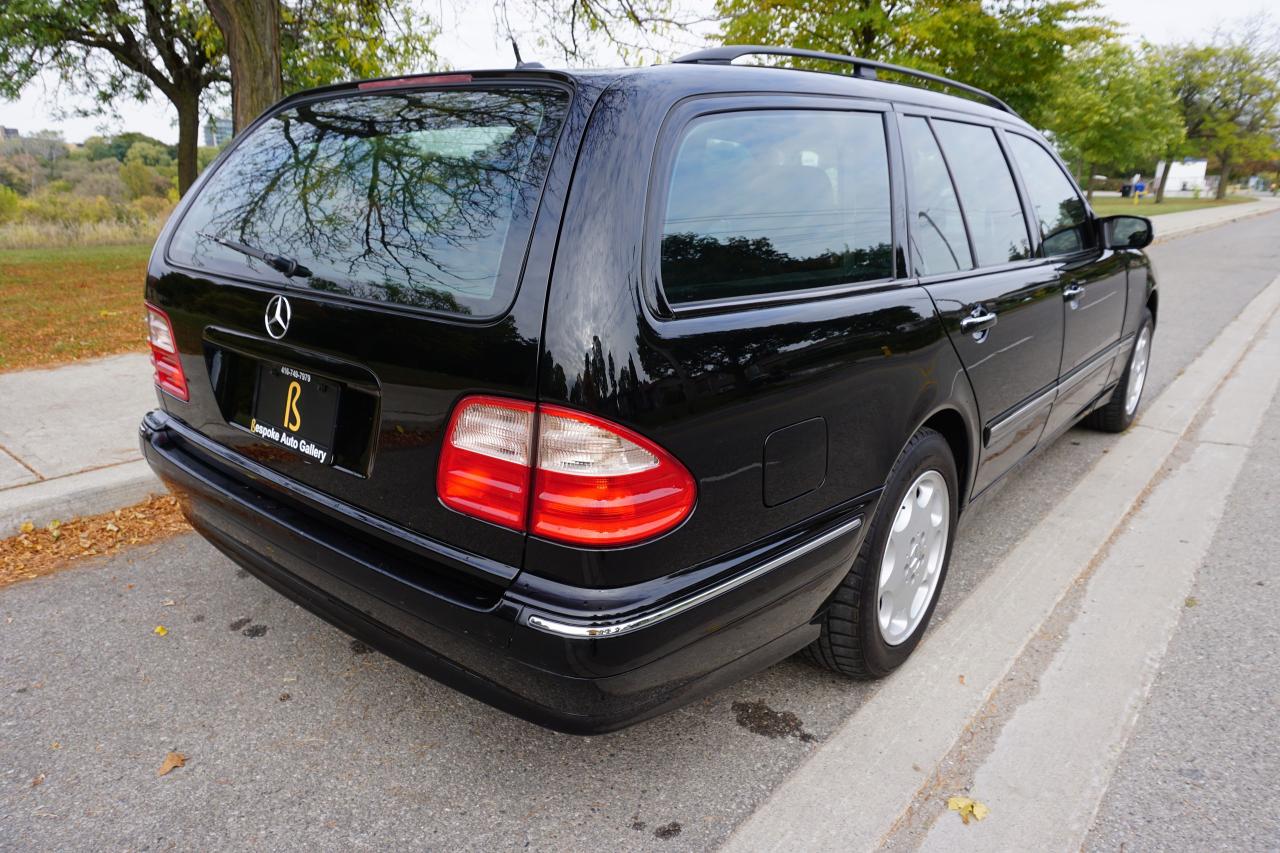 2001 Mercedes-Benz E-Class 1 OWNER / NO ACCIDENTS / 7 PASS / INCREDIBLE SHAPE Photo3