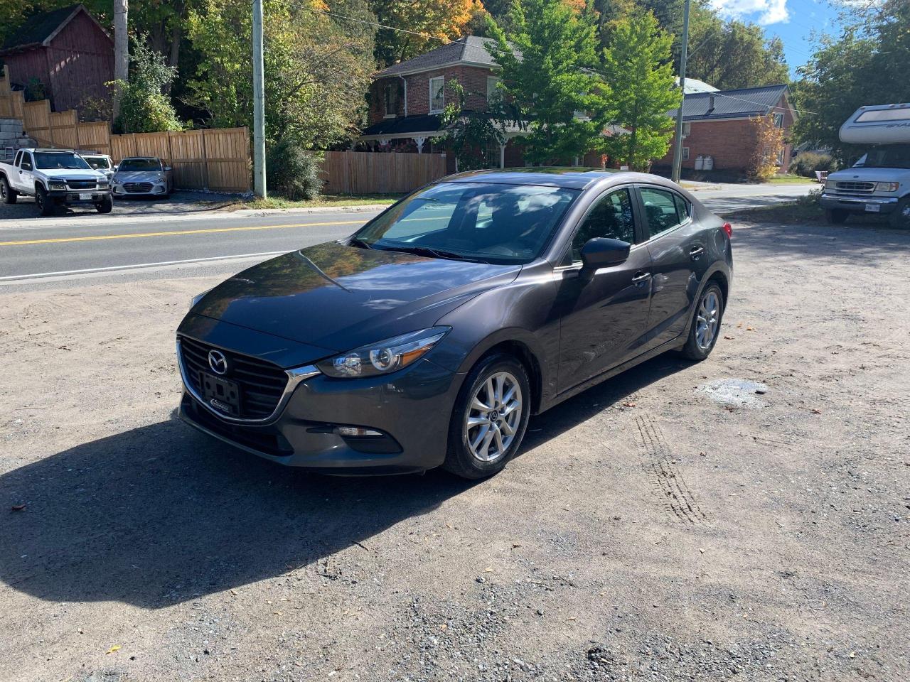 2018 Mazda MAZDA3 GS with Sunroof