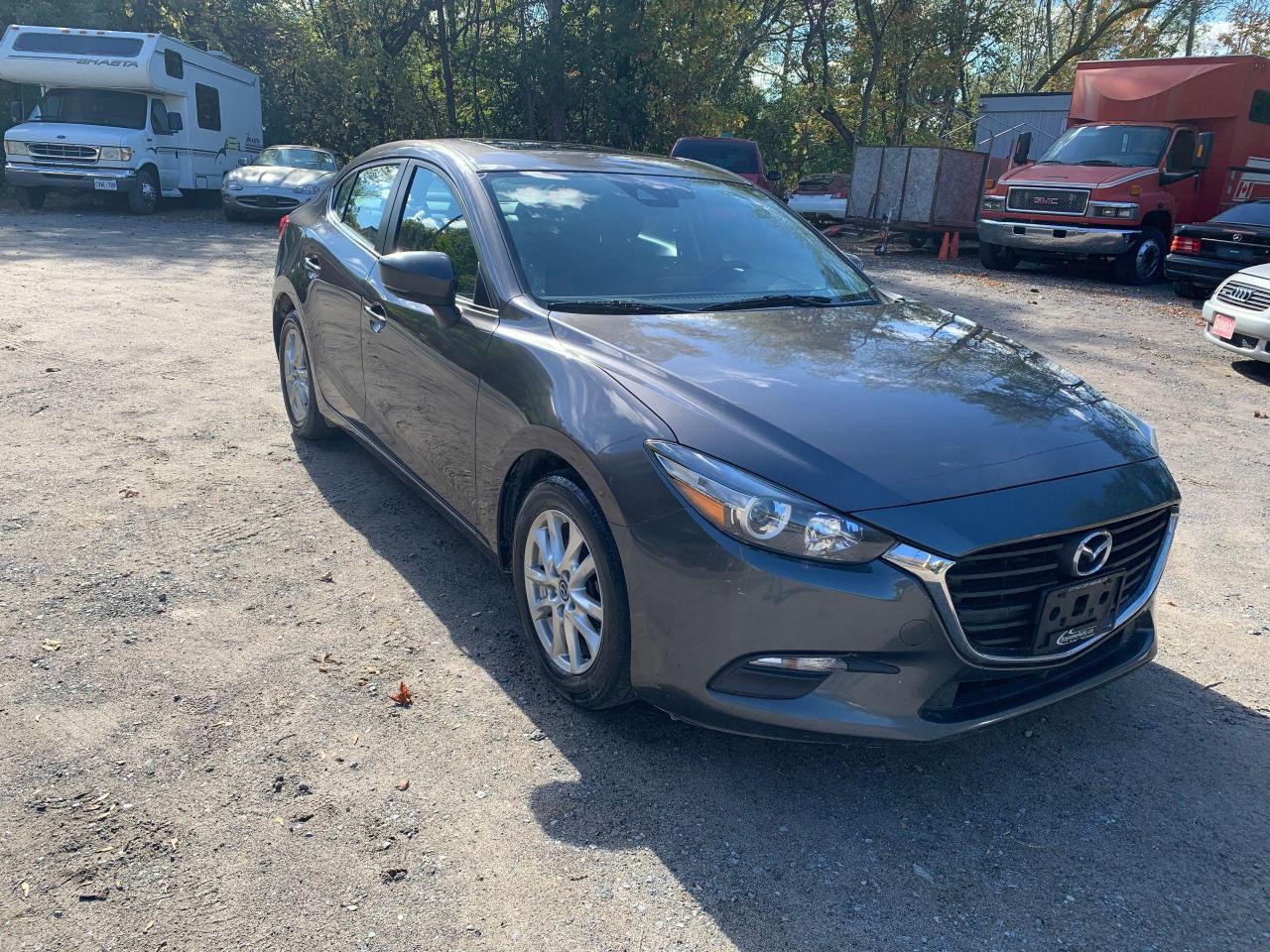 2018 Mazda MAZDA3 GS with Sunroof - Photo #3