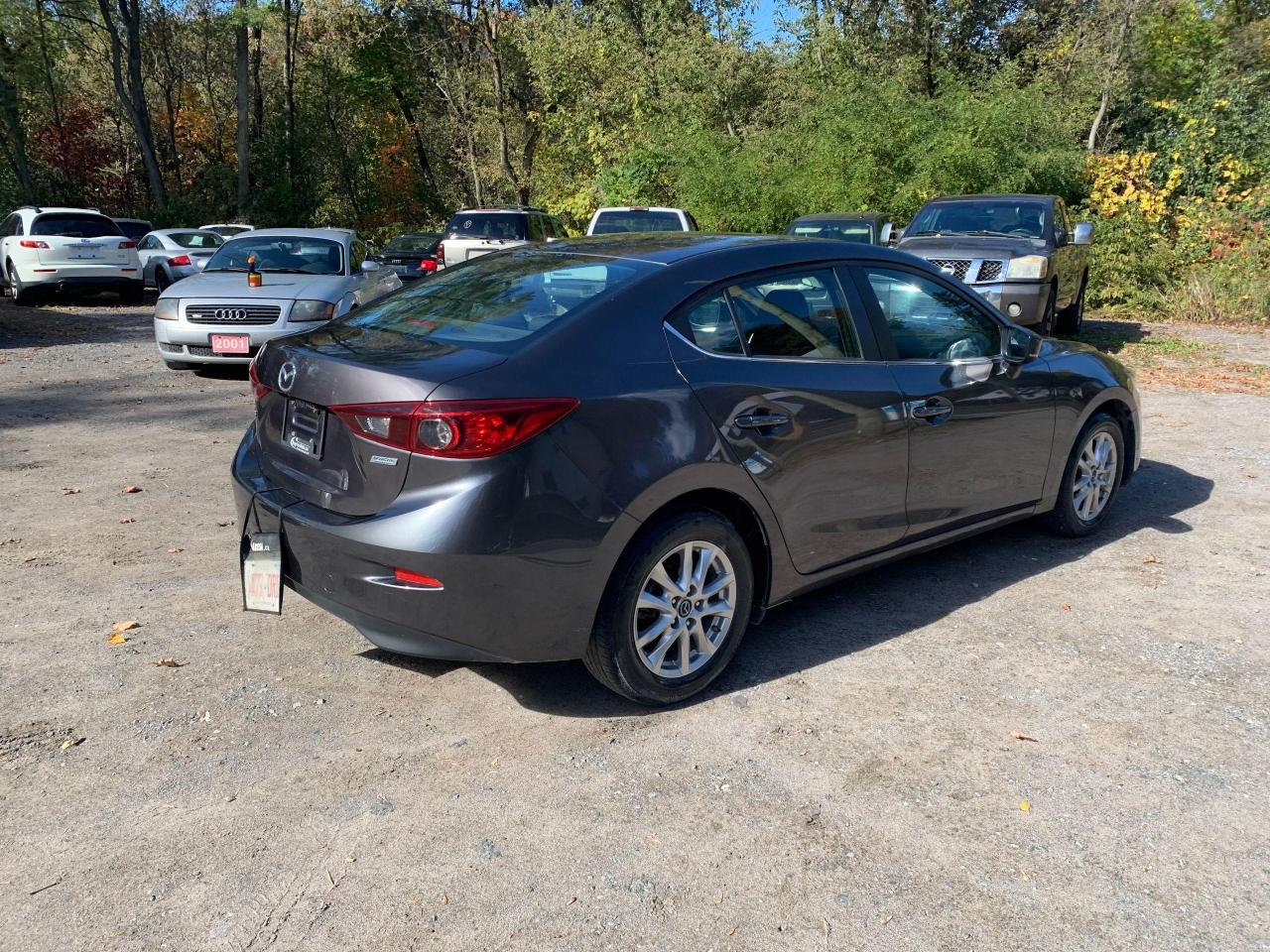 2018 Mazda MAZDA3 GS with Sunroof - Photo #5