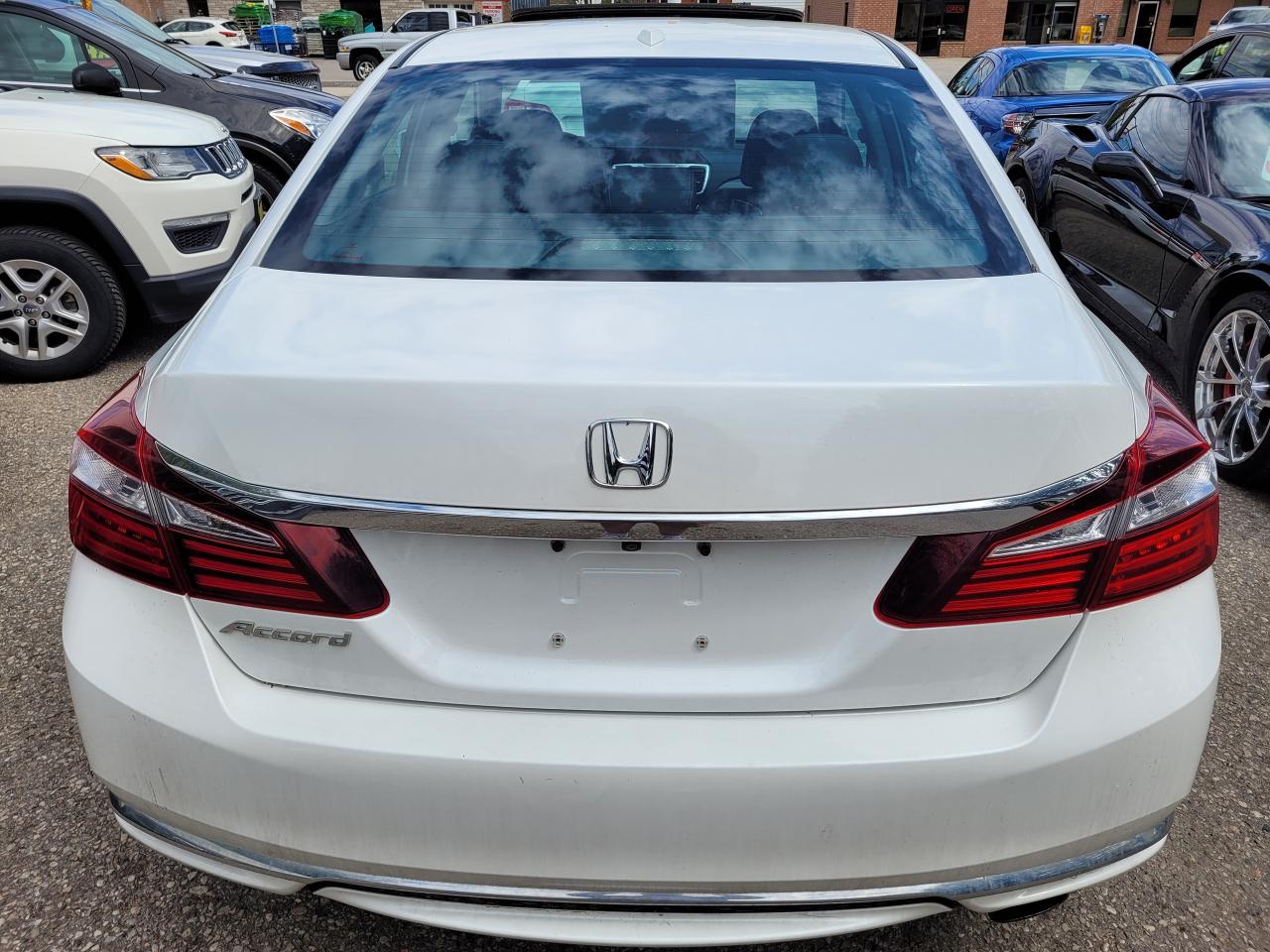 2016 Honda Accord 4dr I4 Cvt Ex-L Clean CarFax Financing Trades OK! Photo2