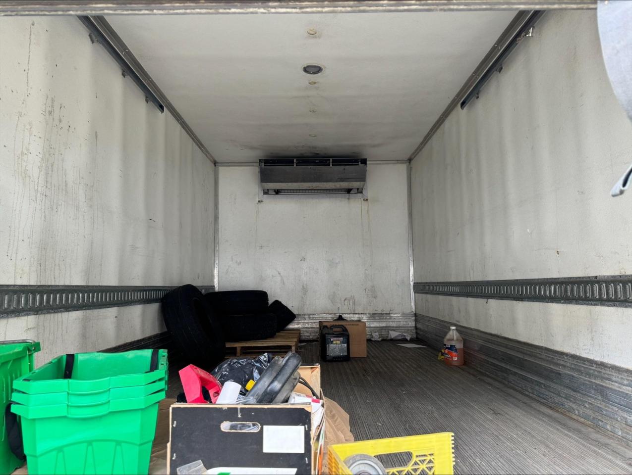 2017 Isuzu NRR DSL REG AT Reefer - Photo #6