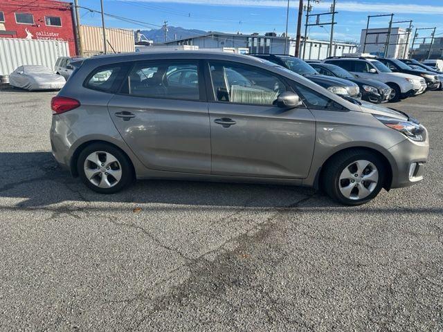 2014 Kia Rondo LX - Photo #8