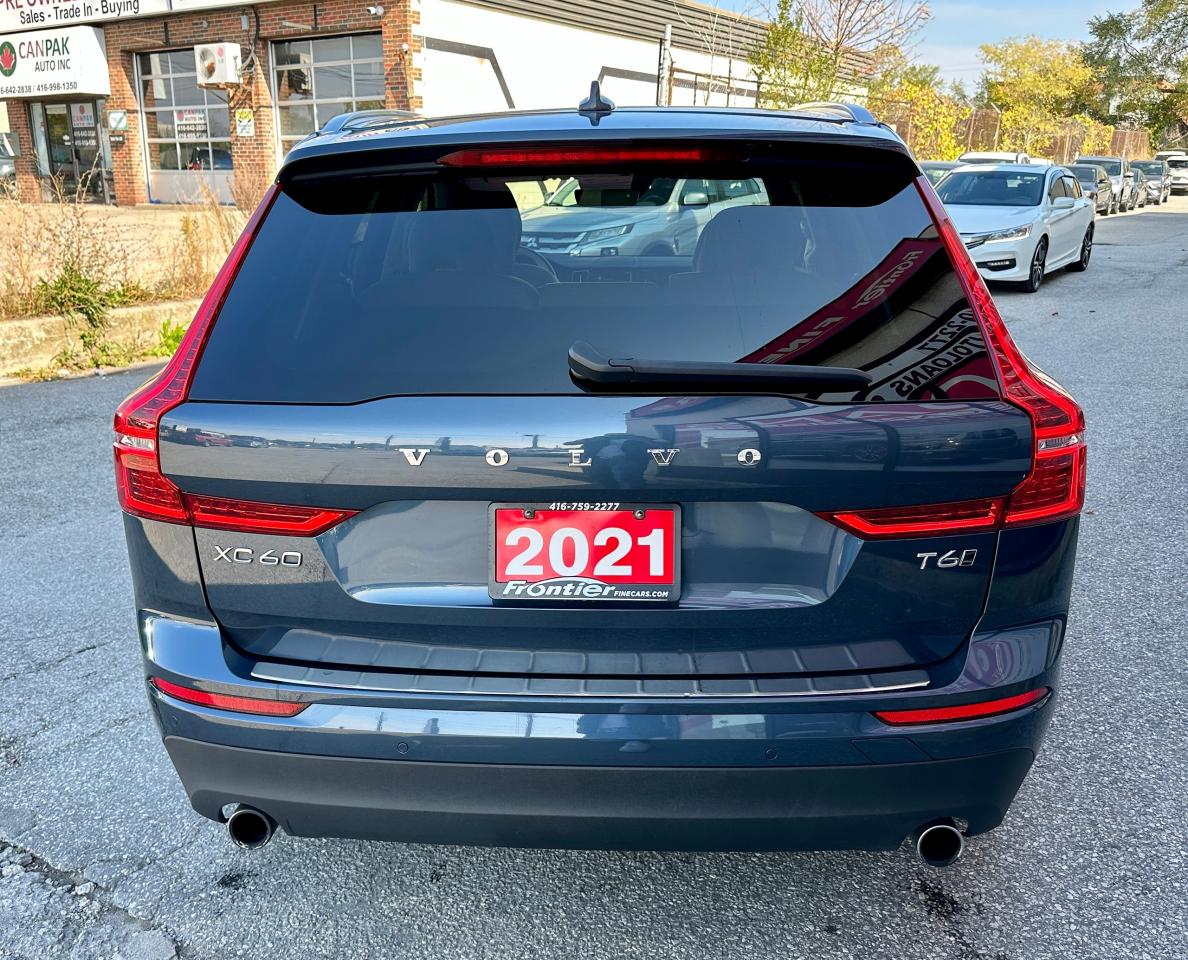 2021 Volvo XC60 T6 AWD Momentum Photo4