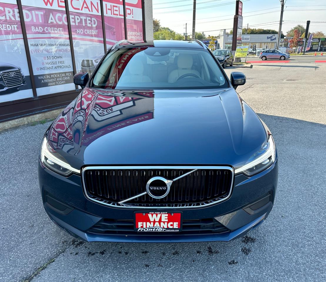 2021 Volvo XC60 T6 AWD Momentum Photo2