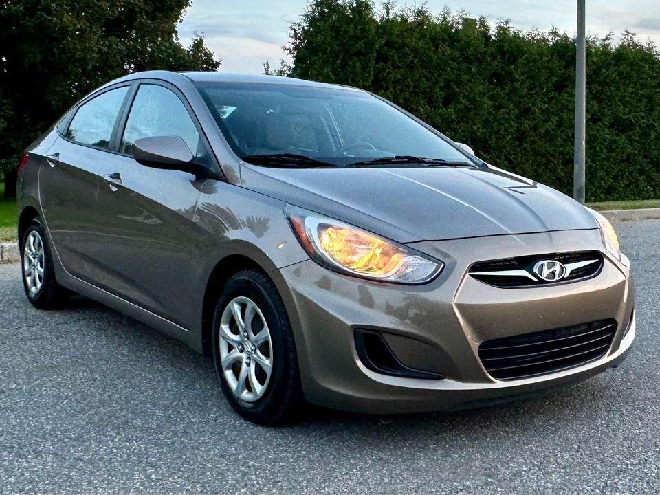 2013 Hyundai Accent 1.6L  Safety Certified - Photo #3