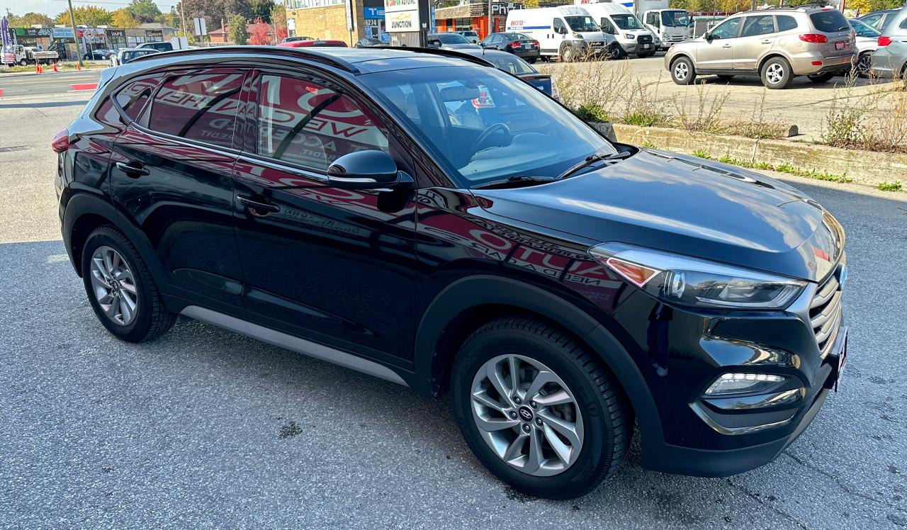 2018 Hyundai Tucson 2.0L SE AWD Photo3