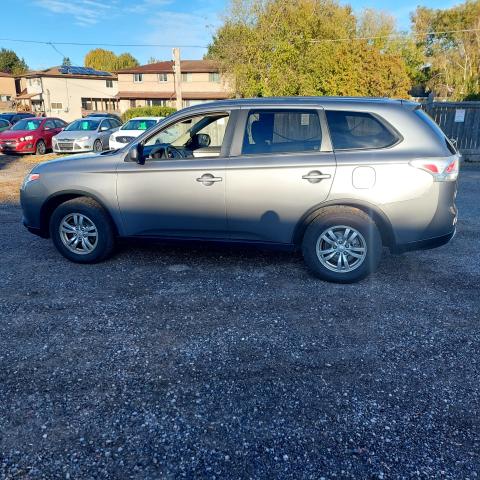 2015 Mitsubishi Outlander 4WD 4dr ES