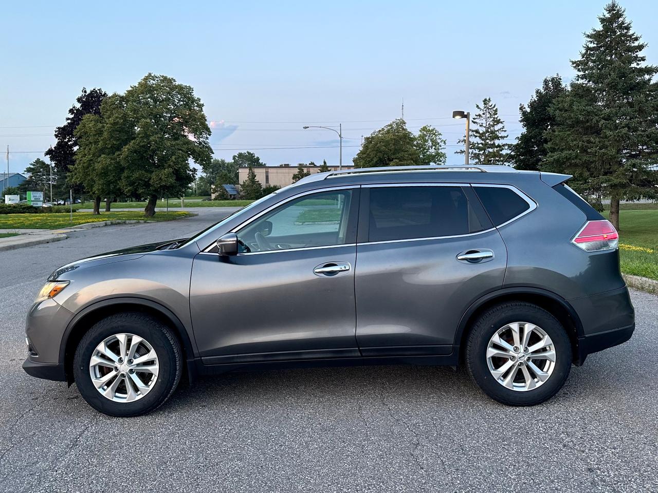 2015 Nissan Rogue SV- Safety Certified - Photo #5