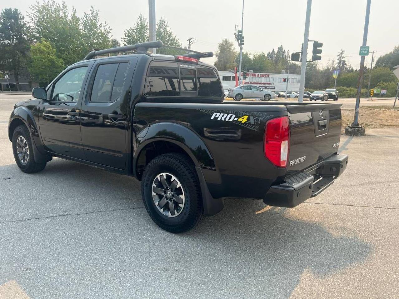 2019 Nissan Frontier Crew Cab PRO-4X Standard Bed 4x4 Auto - Photo #7