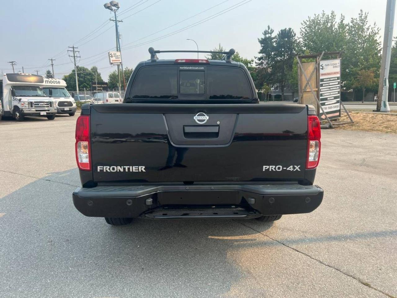 2019 Nissan Frontier Crew Cab PRO-4X Standard Bed 4x4 Auto - Photo #8