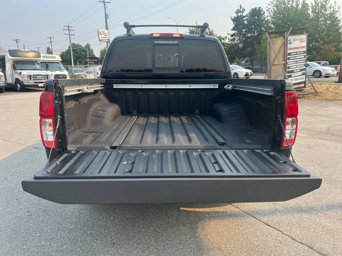 2019 Nissan Frontier Crew Cab PRO-4X Standard Bed 4x4 Auto - Photo #13