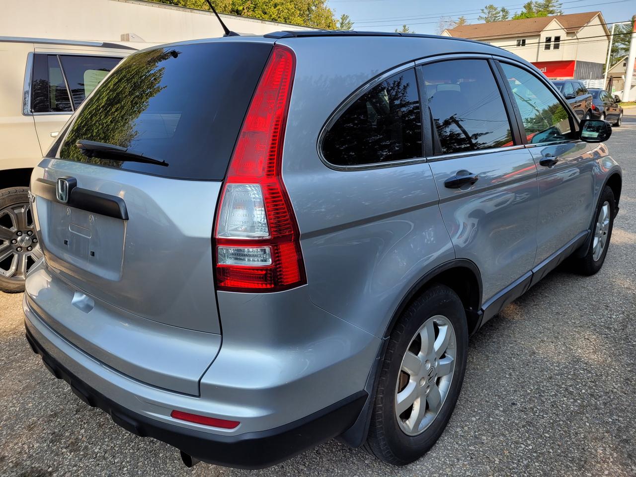 2010 Honda CR-V 2WD 5dr LX - Photo #4